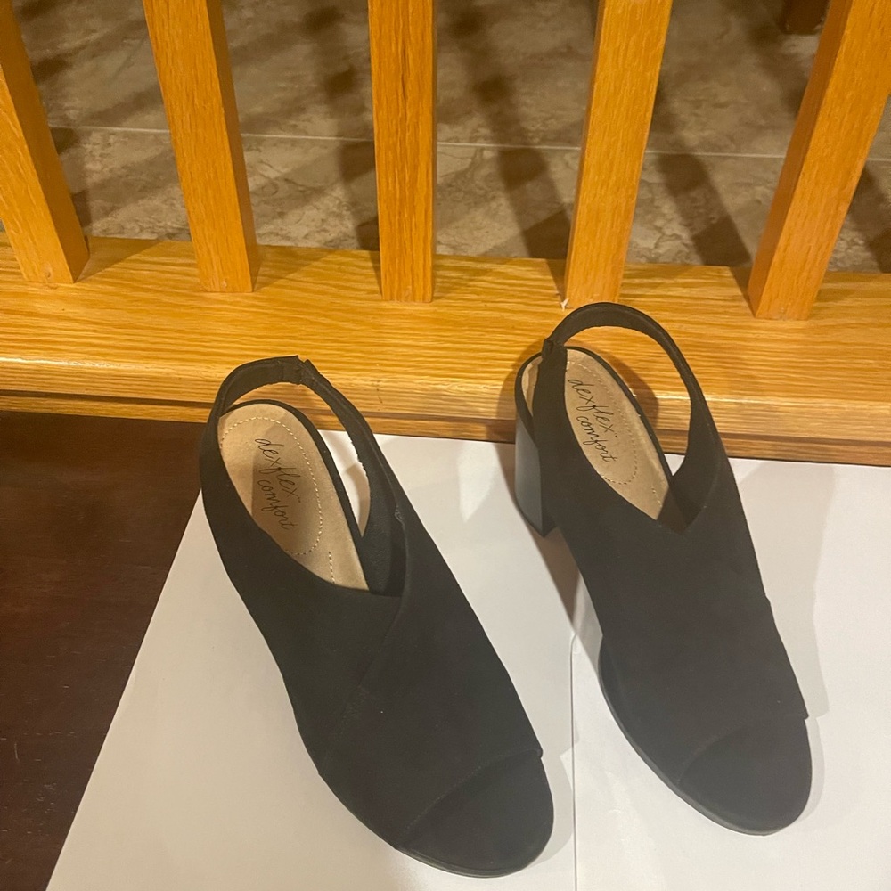 Dexflex Comfort Black Slingback Heels